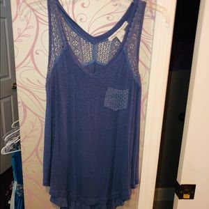 Soft and comfortable blue top
